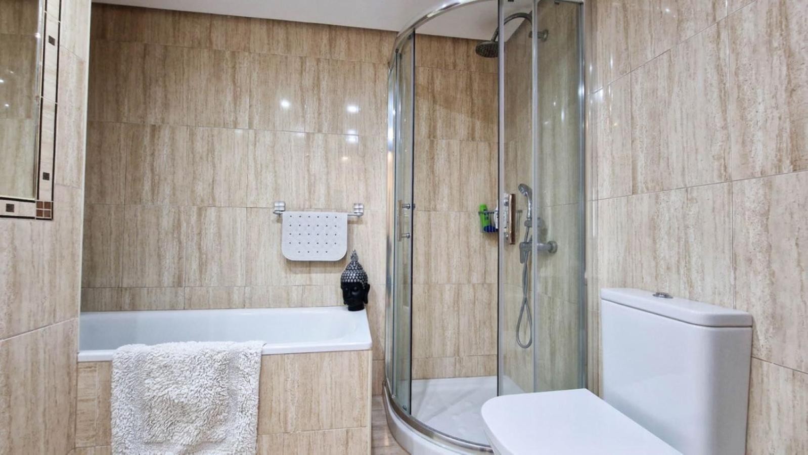 Duquesa Port Apartment มานิลบา ภายนอก รูปภาพ