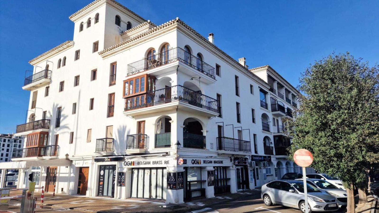 Duquesa Port Apartment มานิลบา ภายนอก รูปภาพ