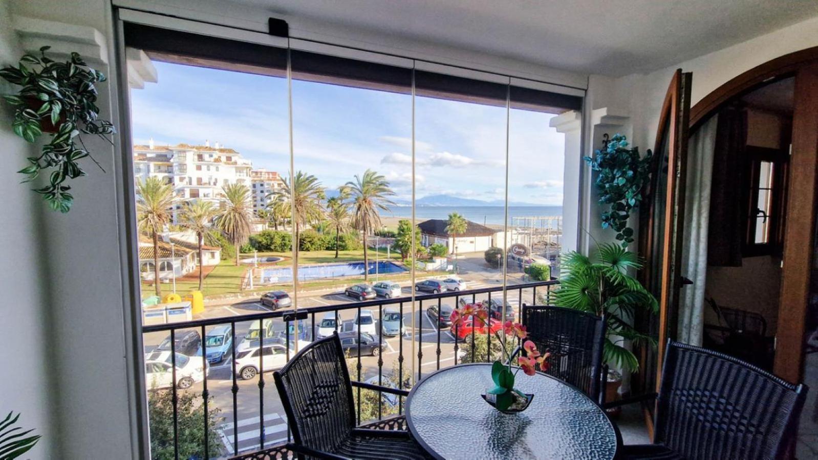 Duquesa Port Apartment มานิลบา ภายนอก รูปภาพ